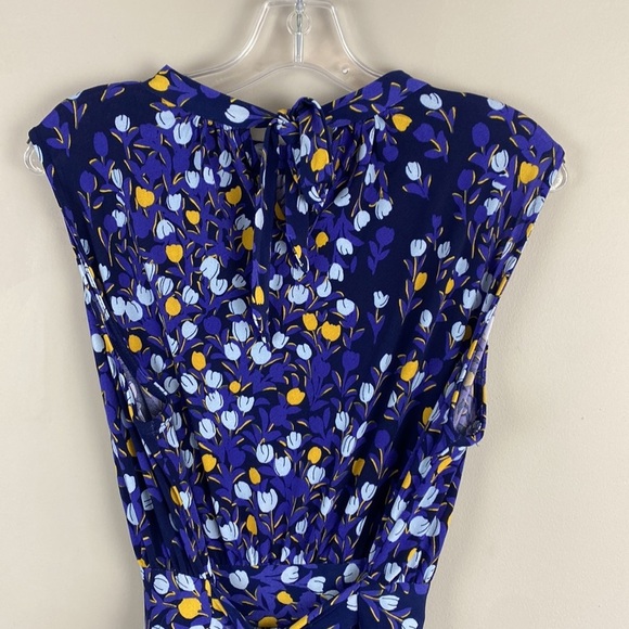 Leota Mindy Shirred Midi Dress In Woodberry Size Large - Picture 8 of 15